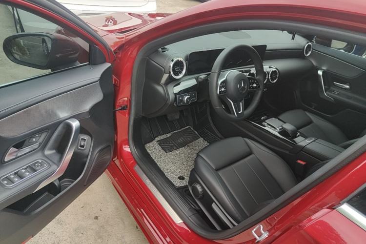 Used Mercedes-Benz A-Class 2020 Second Facelift A 180 L Sport Sedan Driver Seat