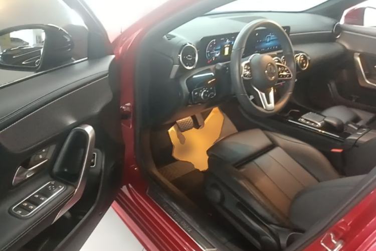 Used Mercedes-Benz A-Class 2020 Second Facelift A 180 L Sport Sedan Driver Seat