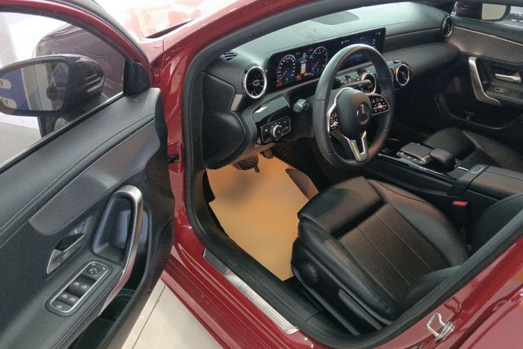 Used Mercedes-Benz A-Class 2020 Second Facelift A 180 L Sport Sedan Driver Seat