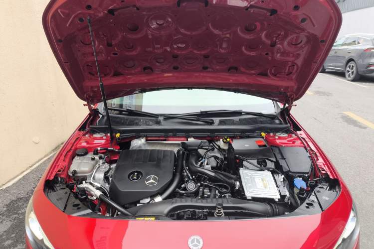 Used Mercedes-Benz A-Class 2020 Restyled A 200 L Sport Sedan Fashion Version Engine Bay