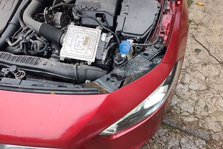 Used Mercedes-Benz A-Class 2020 Restyled A 200 L Sport Sedan Fashion Version Engine Bay Left