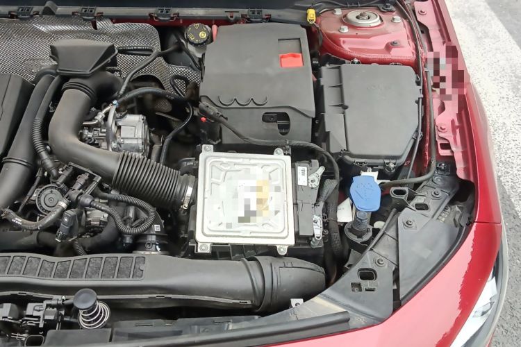 Used Mercedes-Benz A-Class 2020 A 200 L Engine Bay Left