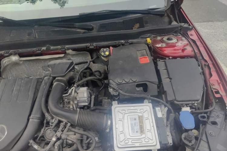 Used Mercedes-Benz A-Class 2020 A 200 L Sport Sedan Engine Bay Left
