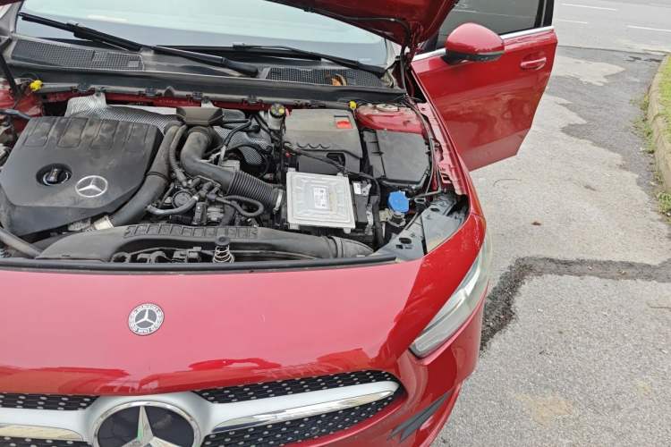 Used Mercedes-Benz A-Class 2020 A 180 L Sport Sedan Engine Bay Left