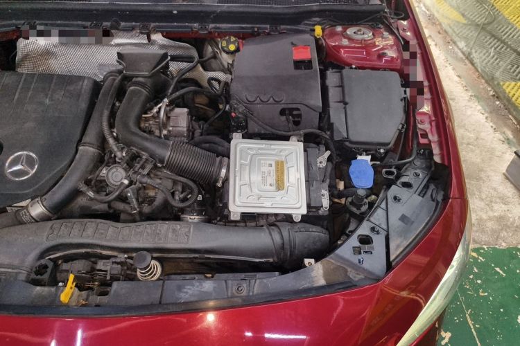 Used Mercedes-Benz A-Class 2020 Restyled A 200 L Sport Sedan Fashion Version Engine Bay Left
