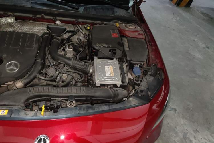 Used Mercedes-Benz A-Class 2020 Restyled A 200 L Sport Sedan Fashion Version Engine Bay Left
