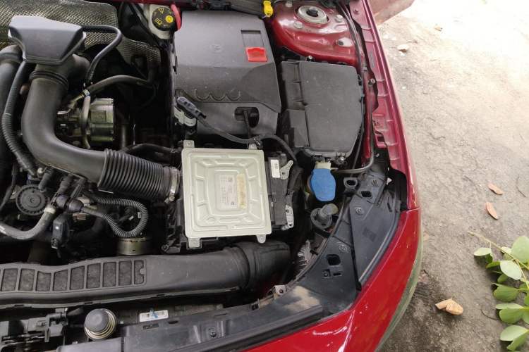 Used Mercedes-Benz A-Class 2020 A 200 L Sport Sedan Engine Bay Left