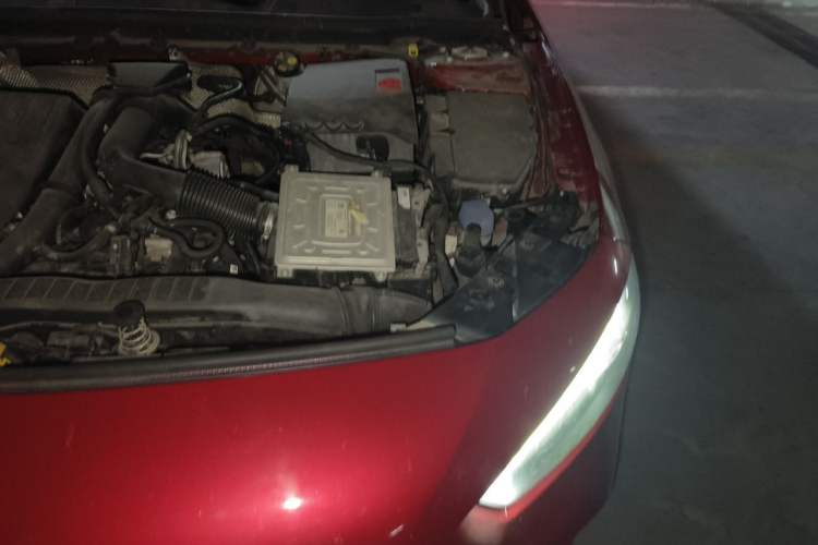 Used Mercedes-Benz A-Class 2020 Restyled A 200 L Sport Sedan Fashion Version Engine Bay Left