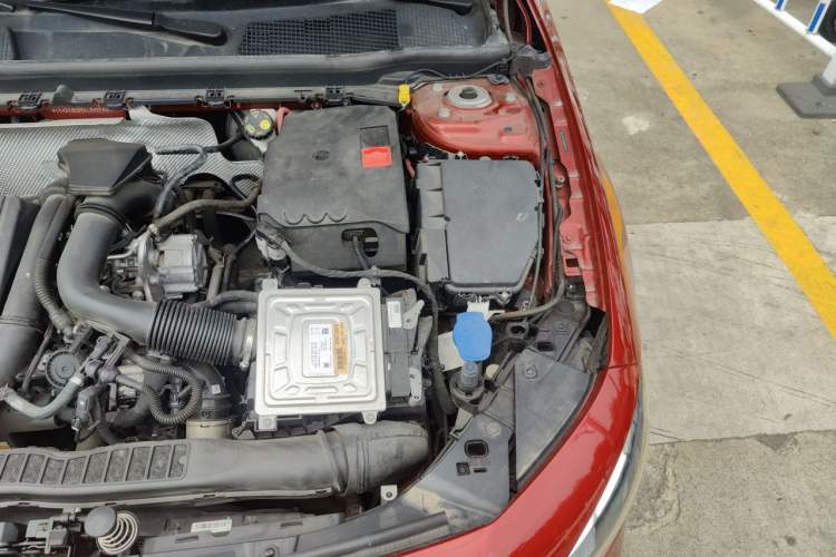 Used Mercedes-Benz A-Class 2020 A 180 L Sport Sedan Engine Bay Left