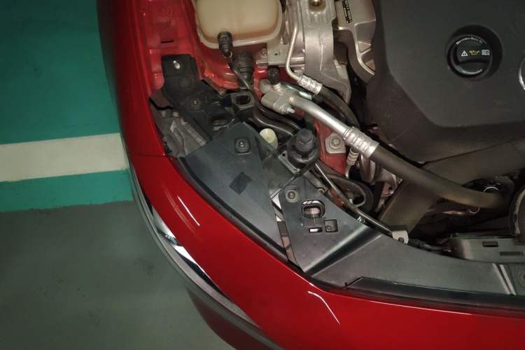 Used Mercedes-Benz A-Class 2020 Restyled A 200 L Sport Sedan Fashion Version Engine Bay Right