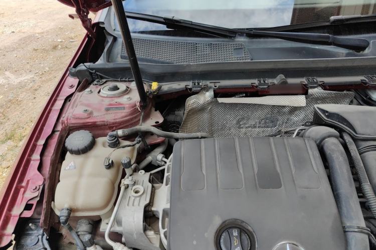 Used Mercedes-Benz A-Class 2020 A 200 L Sport Sedan Engine Bay Right
