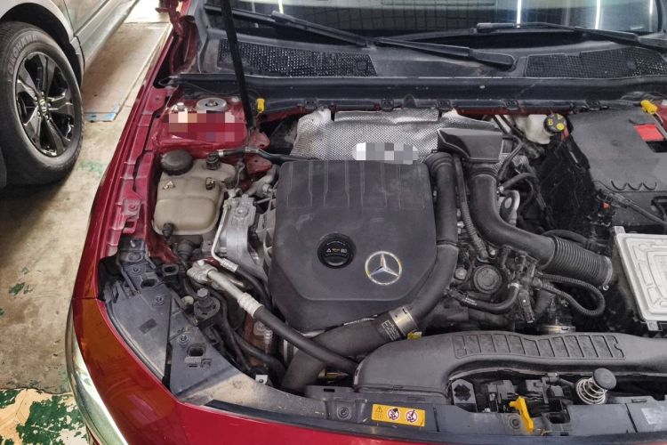 Used Mercedes-Benz A-Class 2020 Restyled A 200 L Sport Sedan Fashion Version Engine Bay Right