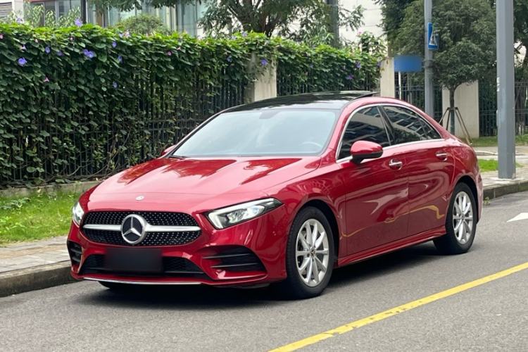 Used Mercedes-Benz A-Class 2020 Restyled A 200 L Sport Sedan Fashion Version Exterior 2