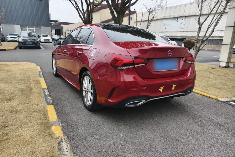 Used Mercedes-Benz A-Class 2020 Restyled A 200 L Sport Sedan Fashion Version Exterior 4
