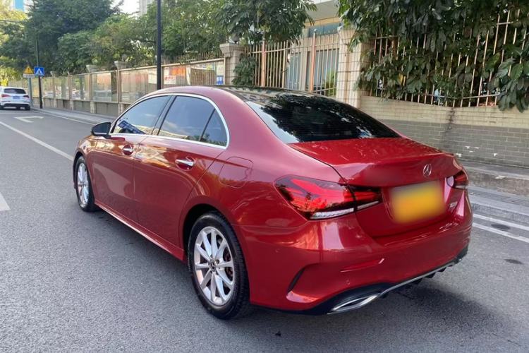 Used Mercedes-Benz A-Class 2020 Restyled A 200 L Sport Sedan Fashion Version Exterior 4