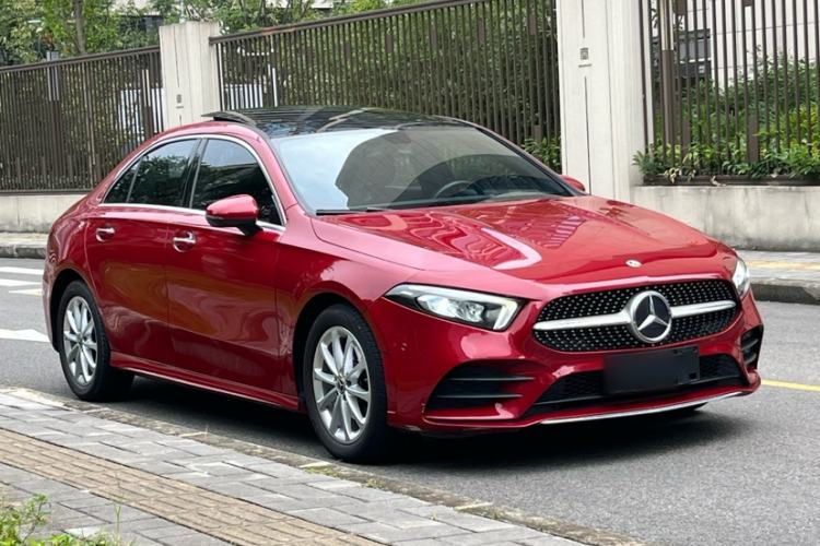 Used Mercedes-Benz A-Class 2020 Restyled A 200 L Sport Sedan Fashion Version Exterior 7