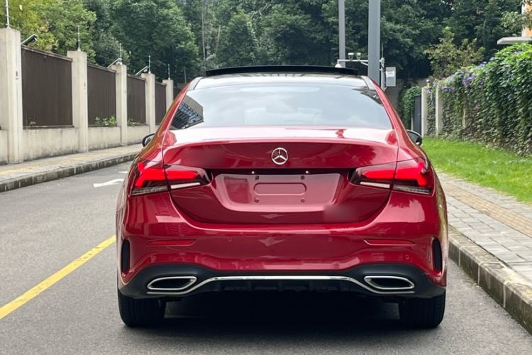 Used Mercedes-Benz A-Class 2020 Restyled A 200 L Sport Sedan Fashion Version Exterior 9