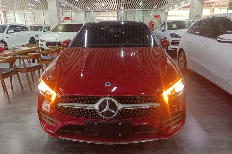 Used Mercedes-Benz A-Class 2020 Restyled A 200 L Sport Sedan Fashion Version Front