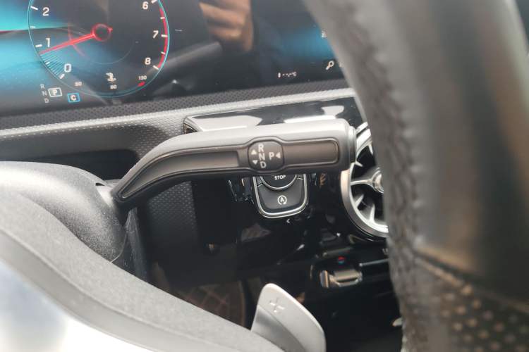 Used Mercedes-Benz A-Class 2020 Restyled A 200 L Sport Sedan Fashion Version Gear Lever