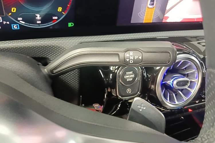 Used Mercedes-Benz A-Class 2020 Restyled A 200 L Sport Sedan Fashion Version Gear Lever