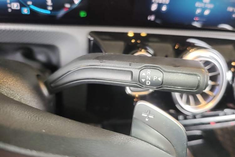 Used Mercedes-Benz A-Class 2020 Restyled A 200 L Sport Sedan Fashion Version Gear Lever