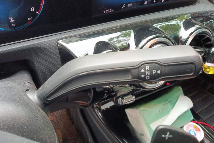 Used Mercedes-Benz A-Class 2020 Facelift A 180 L Sport Sedan Special Configuration Gear Lever