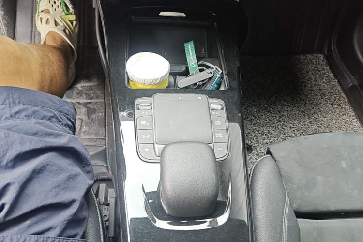 Used Mercedes-Benz A-Class 2020 Restyled A 200 L Sport Sedan Fashion Version Gear Lever