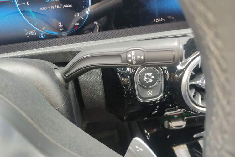Used Mercedes-Benz A-Class 2020 Restyled A 200 L Sport Sedan Fashion Version Gear Lever