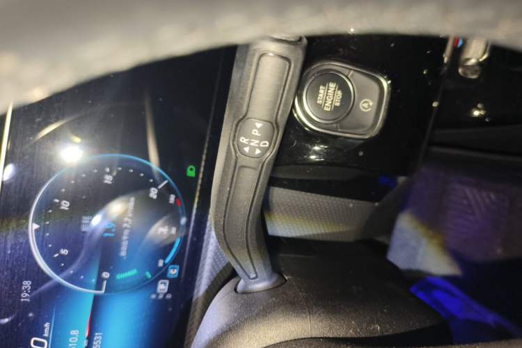 Used Mercedes-Benz A-Class 2020 Restyled A 200 L Sport Sedan Fashion Version Gear Lever