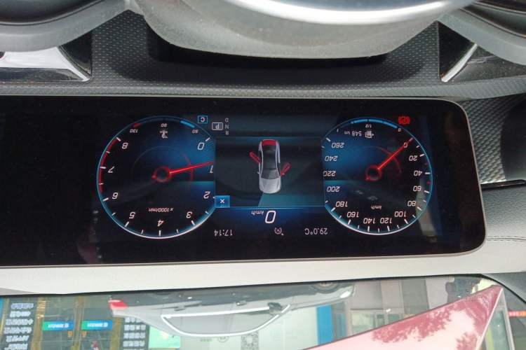 Used Mercedes-Benz A-Class 2020 Facelift A 180 L Sport Sedan Special Configuration Instrument Cluster