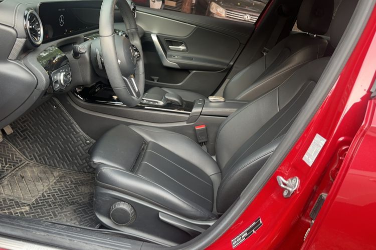 Used Mercedes-Benz A-Class 2020 Second Facelift A 180 L Sport Sedan Interior 1