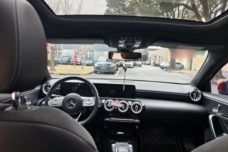 Used Mercedes-Benz A-Class 2020 Restyled A 200 L Sport Sedan Fashion Version Interior 10