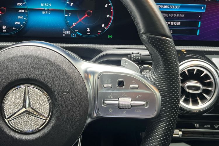 Used Mercedes-Benz A-Class 2020 Restyled A 200 L Sport Sedan Fashion Version Interior 14