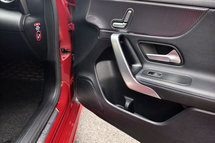 Used Mercedes-Benz A-Class 2020 Restyled A 200 L Sport Sedan Fashion Version Interior 5