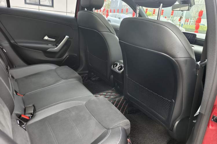 Used Mercedes-Benz A-Class 2020 Restyled A 200 L Sport Sedan Fashion Version Interior 9