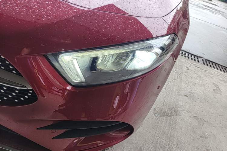 Used Mercedes-Benz A-Class 2020 Restyled A 200 L Sport Sedan Fashion Version Left Front Headlight