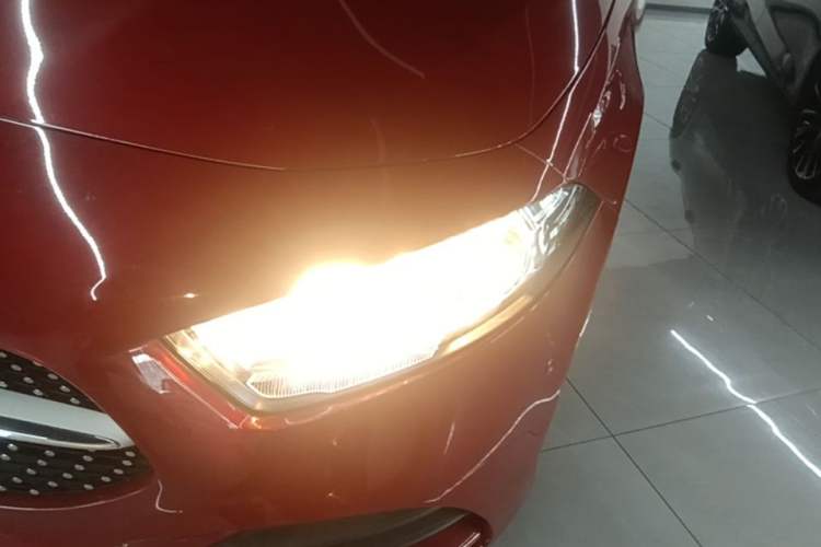 Used Mercedes-Benz A-Class 2020 Second Facelift A 180 L Sport Sedan Left Front Headlight