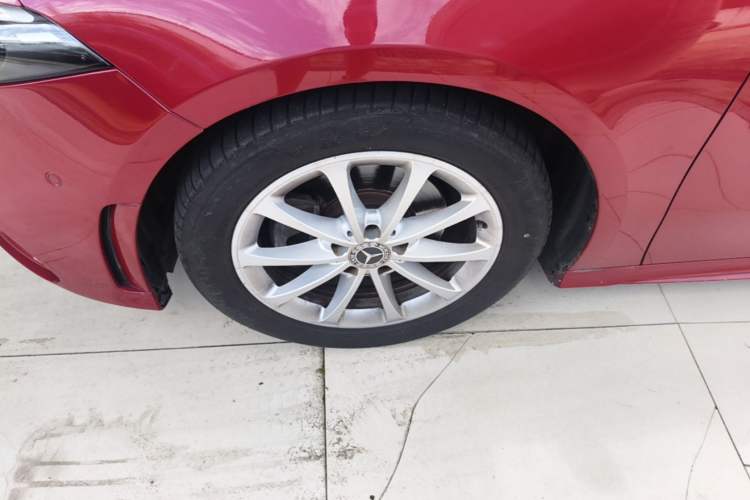 Used Mercedes-Benz A-Class 2020 A 200 L Sport Sedan Left Front Wheel Hub