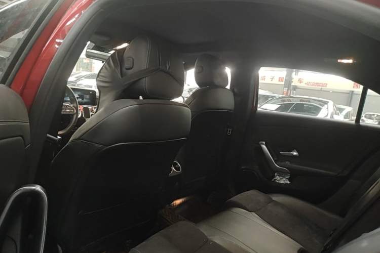 Used Mercedes-Benz A-Class 2020 Restyled A 200 L Sport Sedan Fashion Version Left Rear Seat