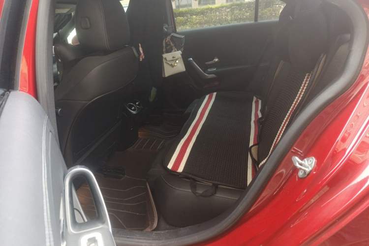 Used Mercedes-Benz A-Class 2020 Restyled A 200 L Sport Sedan Fashion Version Left Rear Seat