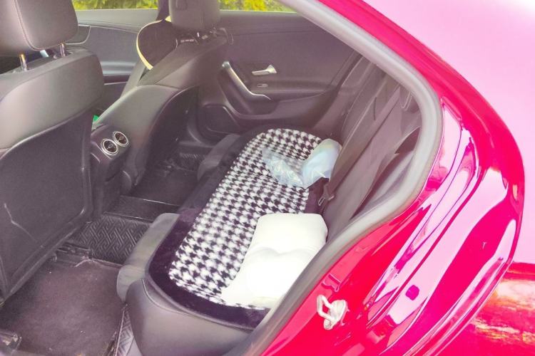 Used Mercedes-Benz A-Class 2020 Restyled A 200 L Sport Sedan Fashion Version Left Rear Seat