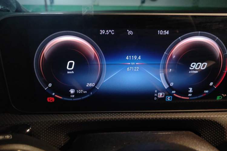 Used Mercedes-Benz A-Class 2020 Restyled A 200 L Sport Sedan Fashion Version Odometer Close Up