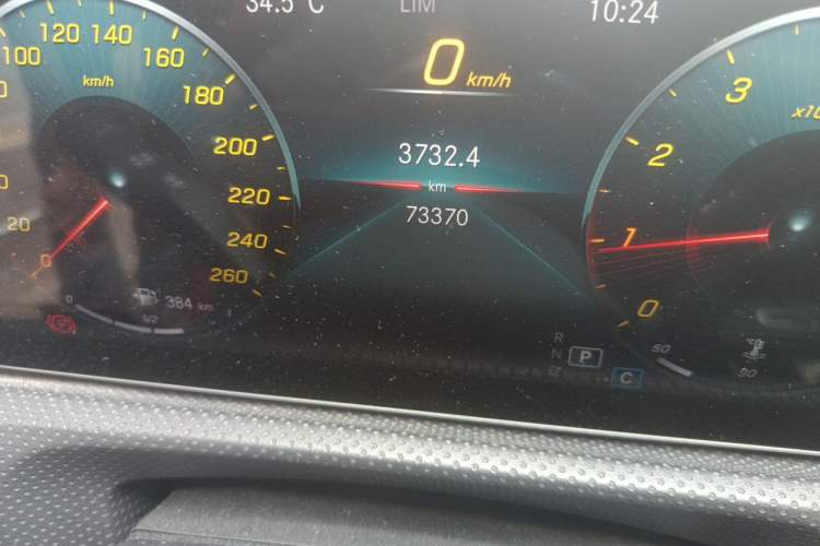 Used Mercedes-Benz A-Class 2020 Restyled A 200 L Sport Sedan Fashion Version Odometer Close Up