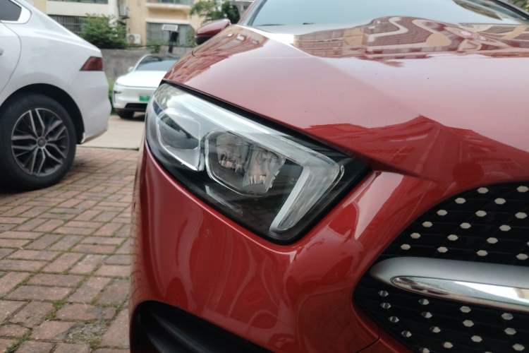 Used Mercedes-Benz A-Class 2020 Restyled A 200 L Sport Sedan Fashion Version Right Front Headlight