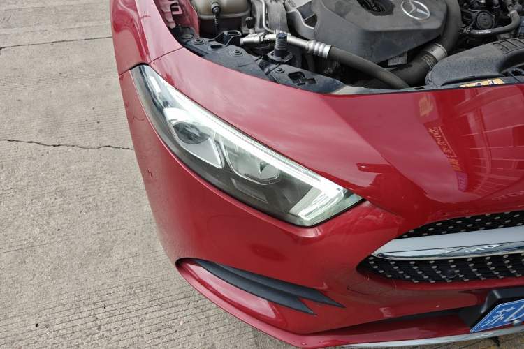 Used Mercedes-Benz A-Class 2020 Restyled A 200 L Sport Sedan Fashion Version Right Front Headlight