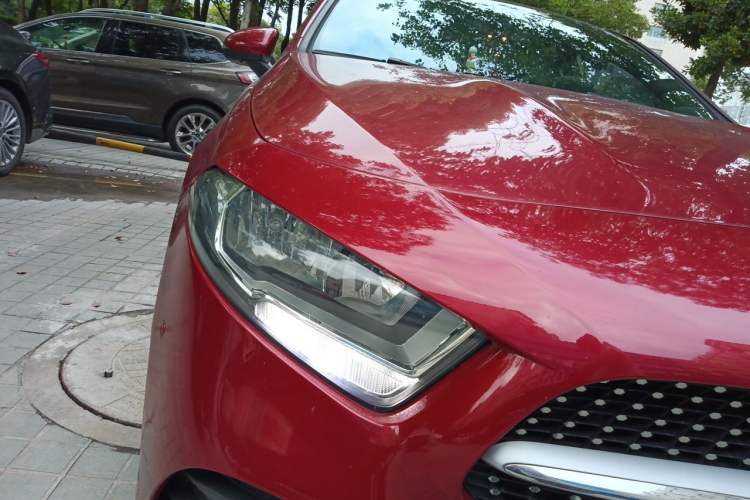 Used Mercedes-Benz A-Class 2020 Facelift A 180 L Sport Sedan Special Configuration Right Front Headlight