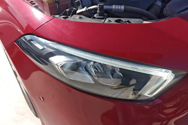 Used Mercedes-Benz A-Class 2020 Restyled A 200 L Sport Sedan Fashion Version Right Front Headlight