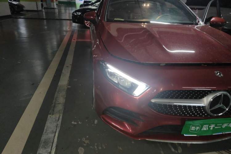 Used Mercedes-Benz A-Class 2020 Restyled A 200 L Sport Sedan Fashion Version Right Front Headlight