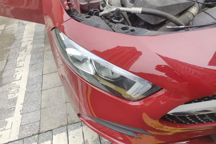 Used Mercedes-Benz A-Class 2020 Restyled A 200 L Sport Sedan Fashion Version Right Front Headlight