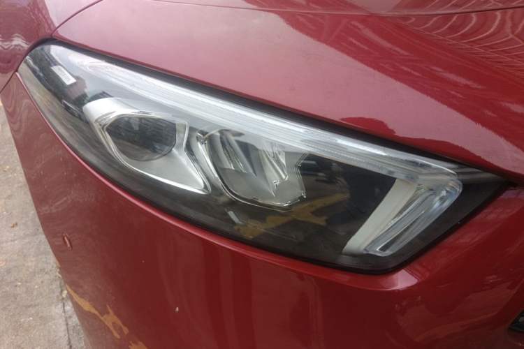 Used Mercedes-Benz A-Class 2020 Restyled A 200 L Sport Sedan Fashion Version Right Front Headlight